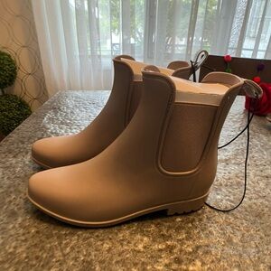 Brown Chelsea Boots